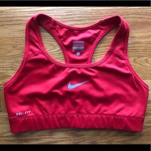 Red Nike Pro Sportsbra size Small